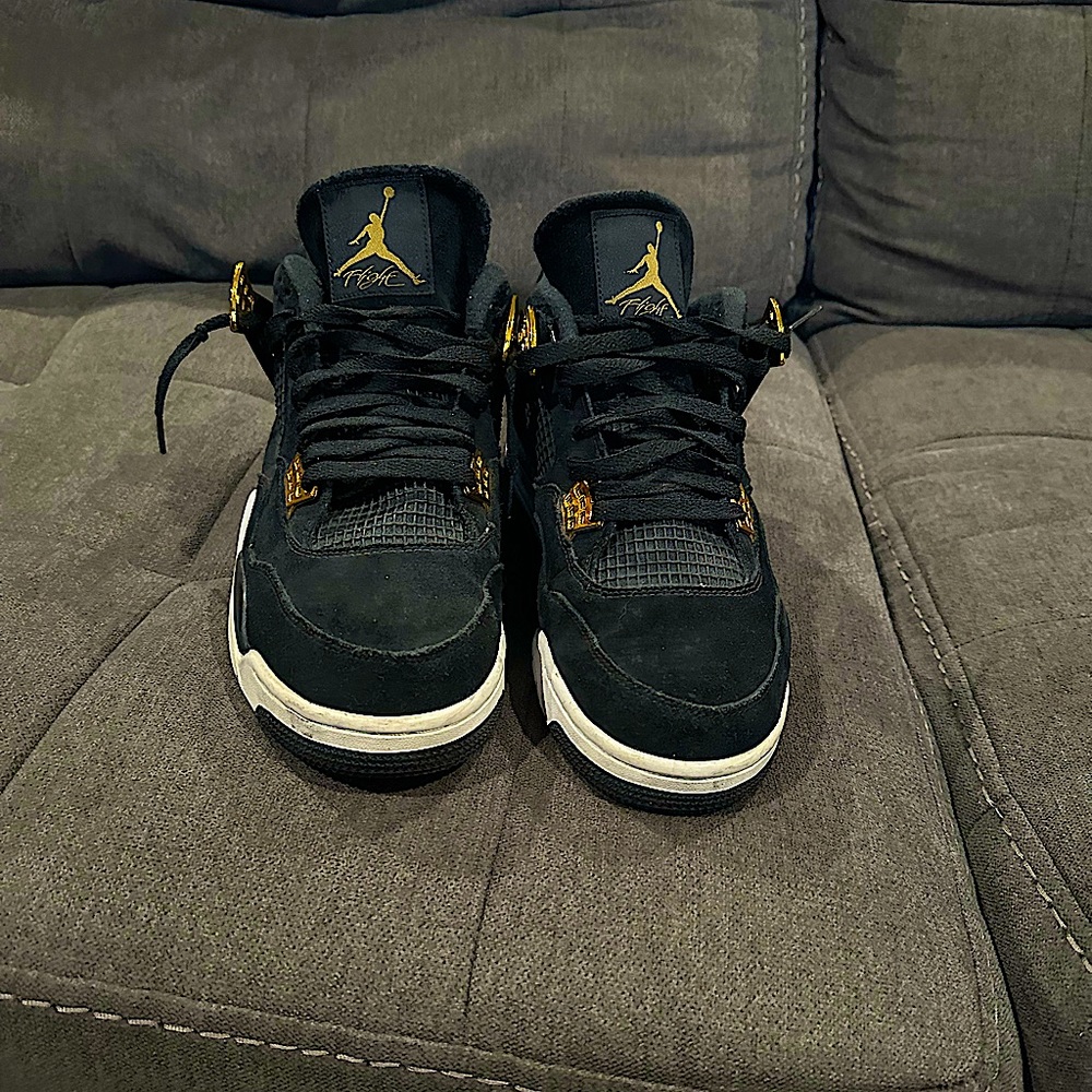Air Jordan 4 "Royalty" Size 12 8/10 condition